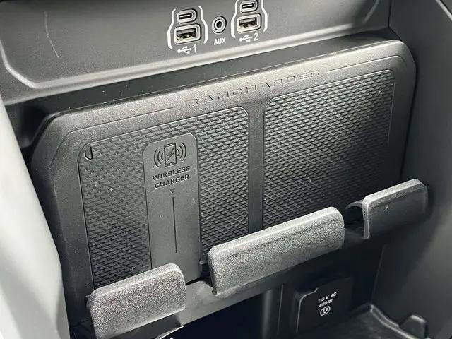2025 Ram 1500 Big Horn Crew Cab 4x4 6'4" Box