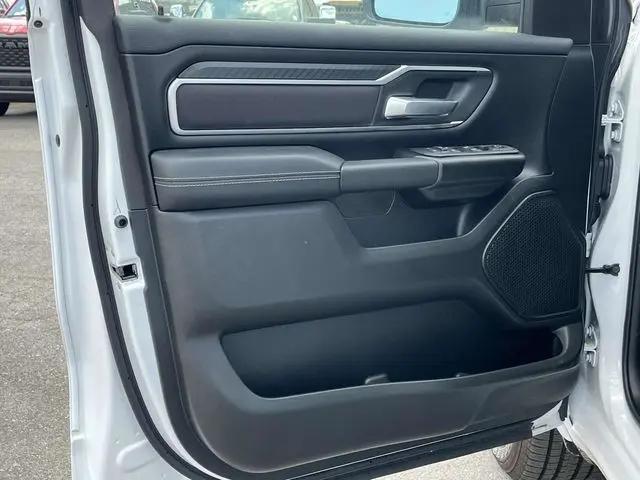 2025 Ram 1500 Big Horn Crew Cab 4x4 6'4" Box