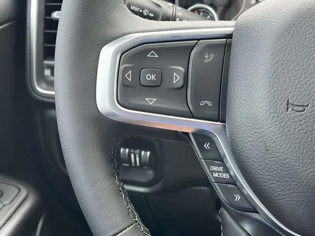 2025 Ram 1500 Big Horn Crew Cab 4x4 6'4" Box