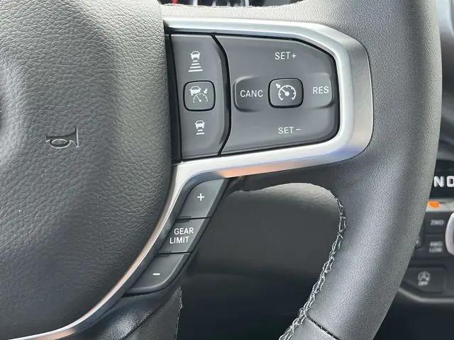 2025 Ram 1500 Big Horn Crew Cab 4x4 6'4" Box