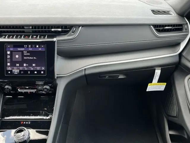 2025 Jeep Grand Cherokee L Laredo X 4x4