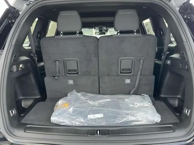 2025 Jeep Grand Cherokee L Laredo X 4x4
