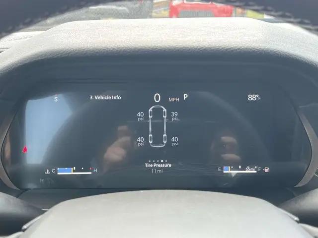 2025 Jeep Grand Cherokee L Laredo X 4x4