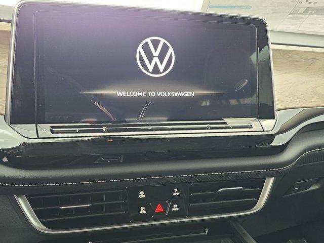 2026 Volkswagen Atlas SE with Technology