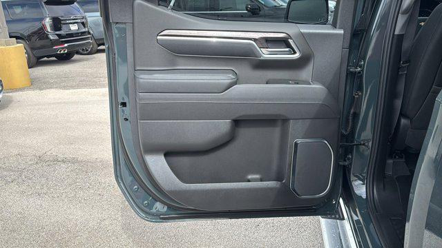 2026 Chevrolet Silverado 1500 4WD Crew Cab Short Bed LTZ