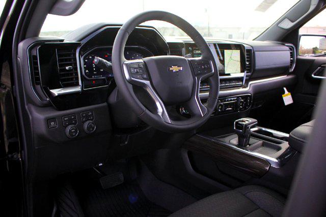 2026 Chevrolet Silverado 1500 4WD Crew Cab Standard Bed LT