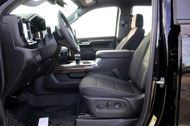 2026 Chevrolet Silverado 1500 4WD Crew Cab Standard Bed LT