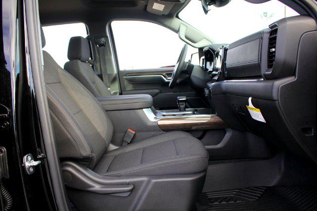 2026 Chevrolet Silverado 1500 4WD Crew Cab Standard Bed LT