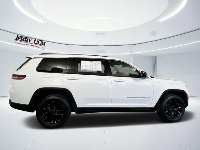 2022 Jeep Grand Cherokee L Laredo 4x2 2022 Jeep Grand Cherokee L Laredo 4x2