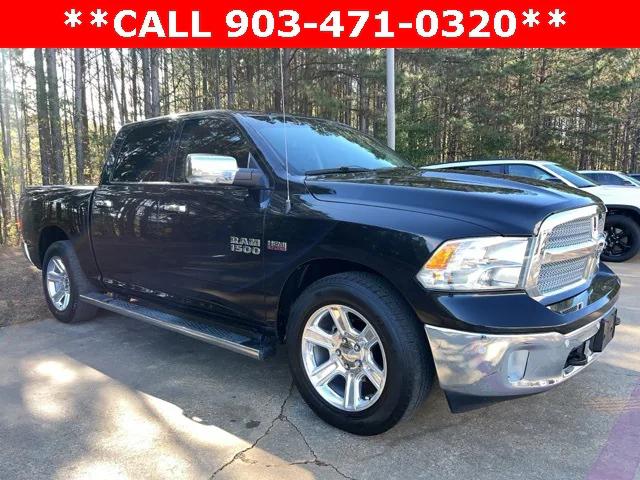 2018 RAM 1500 Lone Star Silver Crew Cab 4x2 57 Box 2018 RAM 1500 Lone Star Silver Crew Cab 4x2 57 Box
