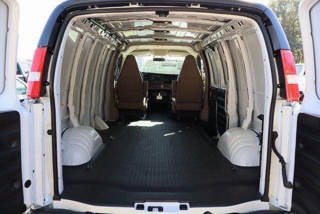 2025 Chevrolet Express Cargo Van RWD 2500 Regular Wheelbase WT