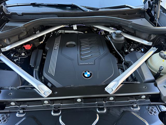 2023 BMW X6 xDrive40i