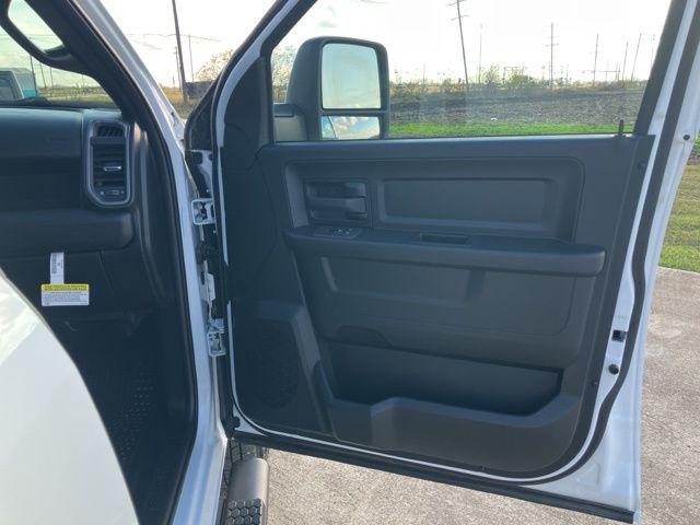 2026 Ram 3500 Tradesman Crew Cab 4x4 8' Box