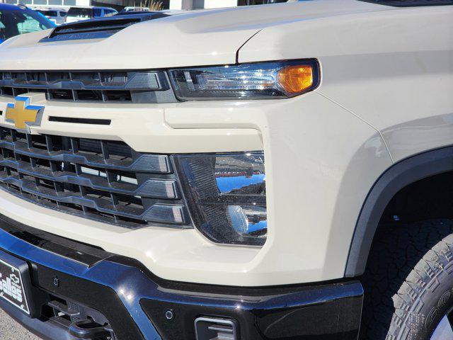 2026 Chevrolet Silverado 2500HD Crew Cab, Standard Bed, WT, 4WD