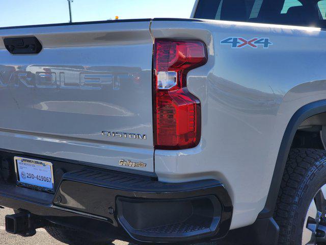 2026 Chevrolet Silverado 2500HD Crew Cab, Standard Bed, WT, 4WD
