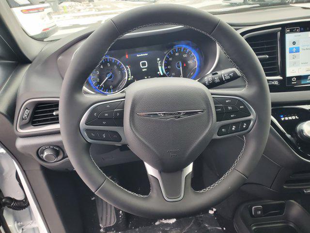 2026 Chrysler Voyager LX