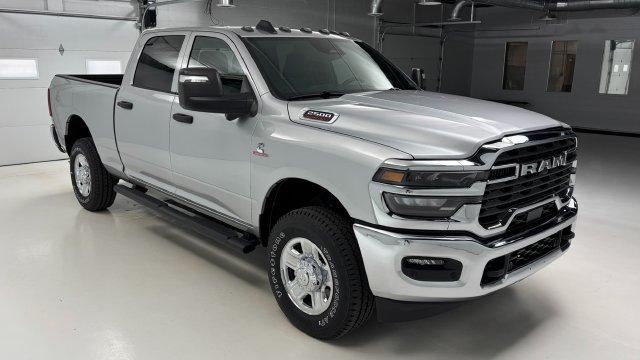 2026 Ram 2500 Tradesman Crew Cab 4x4 64 Box