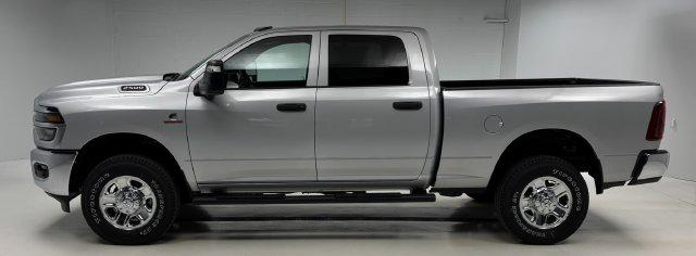 2026 Ram 2500 Tradesman Crew Cab 4x4 64 Box