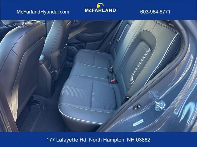 2026 Hyundai Venue SEL w/Two-Tone Roof