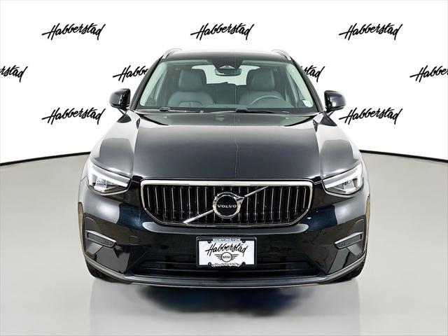 2024 Volvo XC40 B5 Core Bright Theme