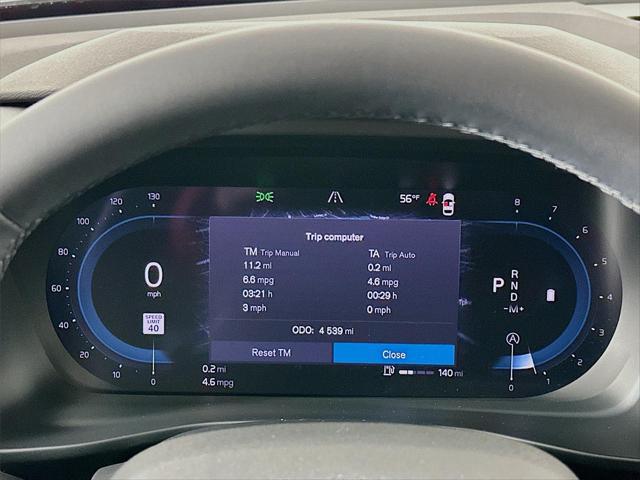 2024 Volvo XC40 B5 Core Bright Theme