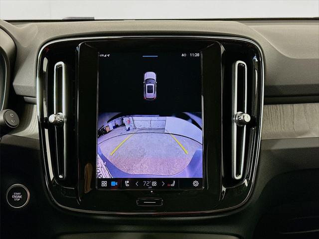 2024 Volvo XC40 B5 Core Bright Theme