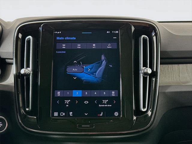 2024 Volvo XC40 B5 Core Bright Theme