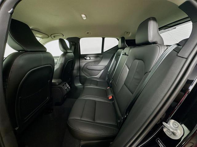 2024 Volvo XC40 B5 Core Bright Theme