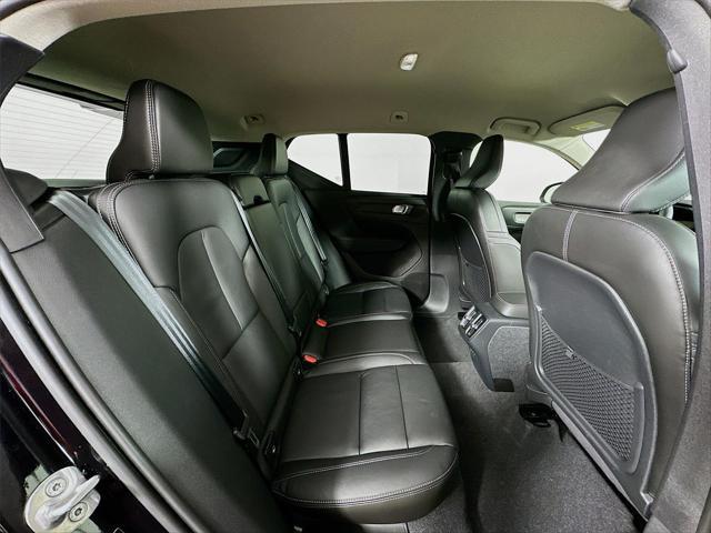 2024 Volvo XC40 B5 Core Bright Theme