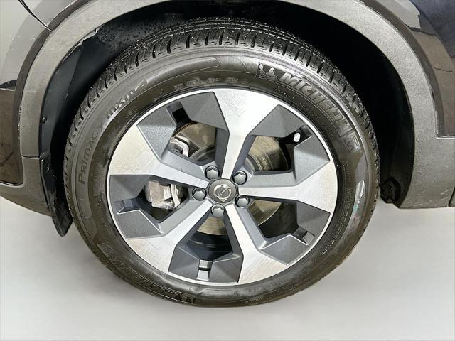 2024 Volvo XC40 B5 Core Bright Theme