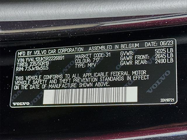 2024 Volvo XC40 B5 Core Bright Theme