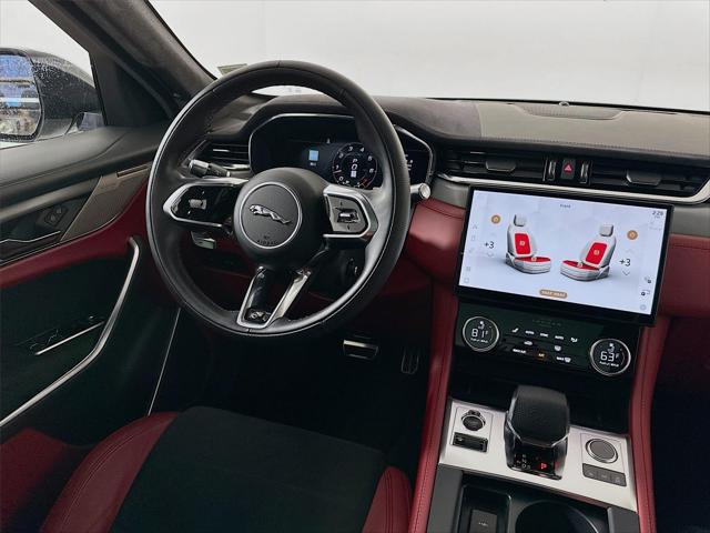 2022 Jaguar F-PACE SVR