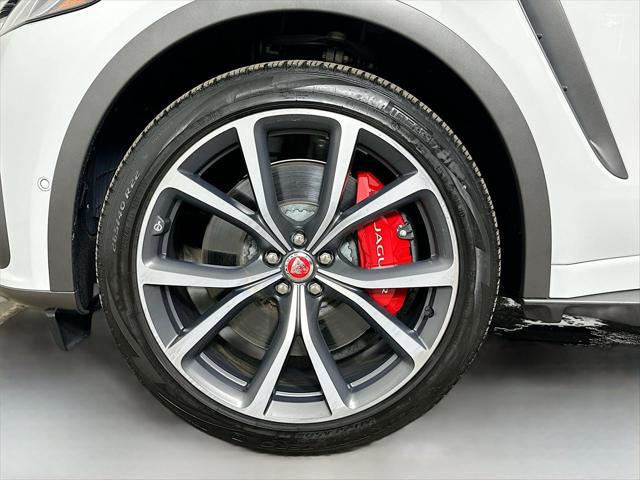 2022 Jaguar F-PACE SVR