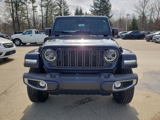 2026 Jeep Gladiator GLADIATOR SAHARA 4X4