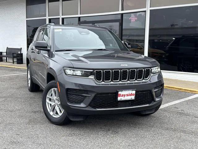 2026 Jeep Grand Cherokee GRAND CHEROKEE LAREDO X 4X4