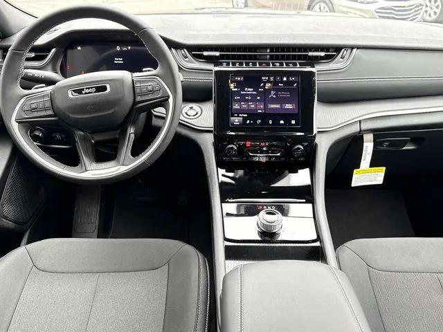 2026 Jeep Grand Cherokee GRAND CHEROKEE LAREDO X 4X4