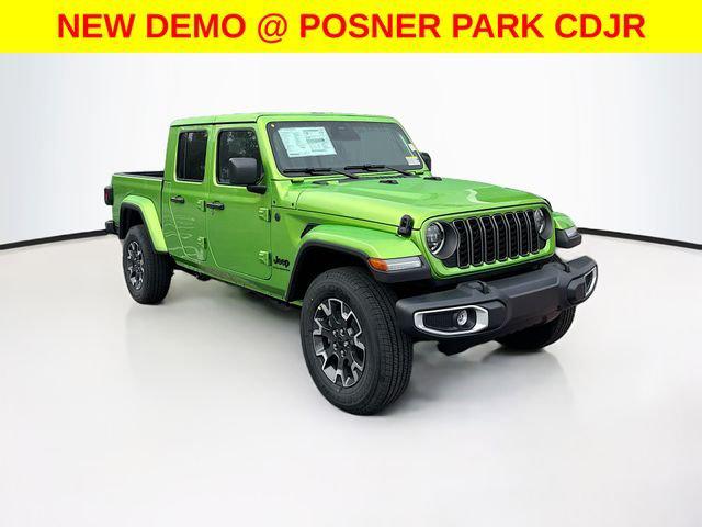 2026 Jeep Gladiator GLADIATOR SAHARA 4X4