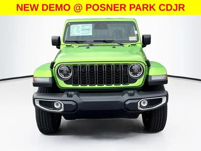 2026 Jeep Gladiator GLADIATOR SAHARA 4X4