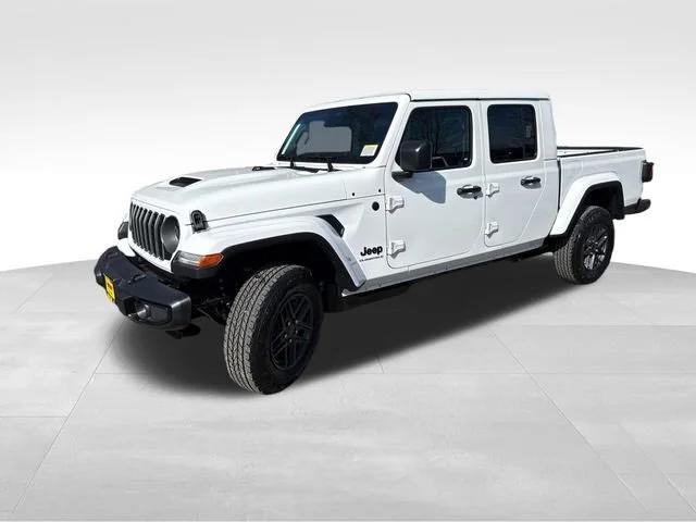 2026 Jeep Gladiator GLADIATOR SPORT S 4X4 2026 Jeep Gladiator GLADIATOR SPORT S 4X4