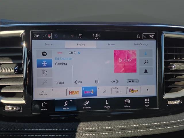 2026 Chrysler Pacifica Select