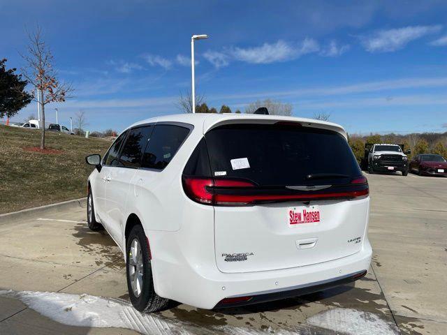 2026 Chrysler Pacifica PACIFICA LIMITED AWD