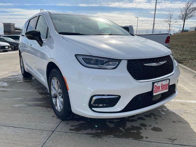 2026 Chrysler Pacifica Limited AWD