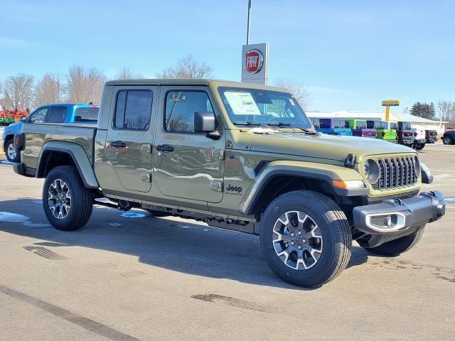2026 Jeep Gladiator GLADIATOR SAHARA 4X4 2026 Jeep Gladiator GLADIATOR SAHARA 4X4