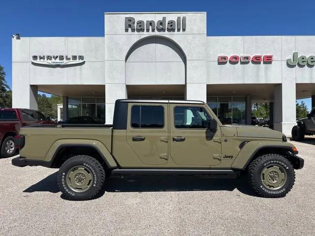 2026 Jeep Gladiator Sport