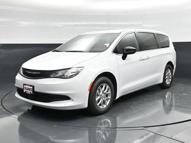 2026 Chrysler Voyager VOYAGER LX