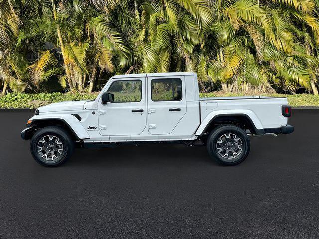 2026 Jeep Gladiator GLADIATOR SAHARA 4X4
