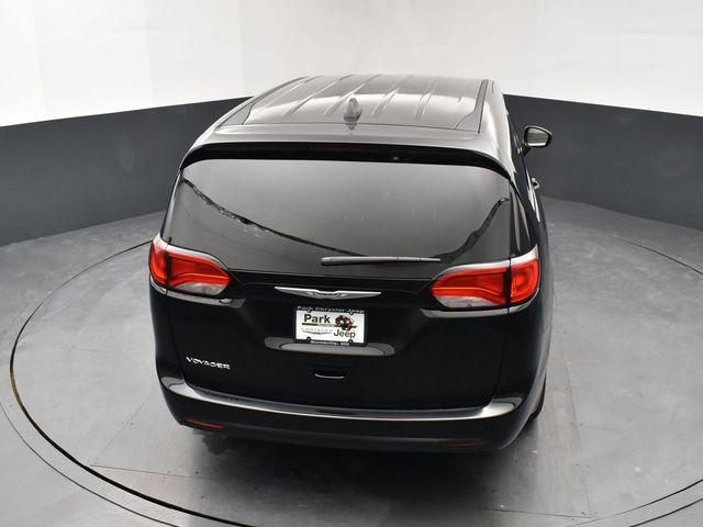 2026 Chrysler Voyager LX