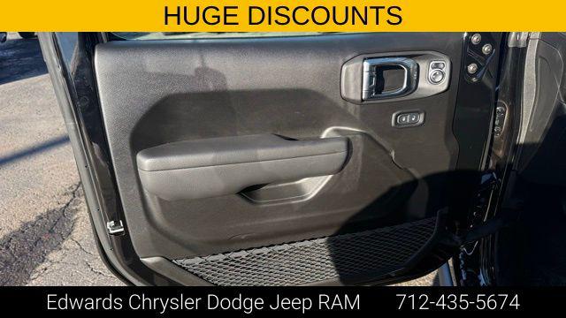 2026 Jeep Wrangler 4-Door Willys 4x4