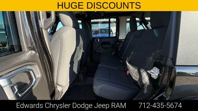 2026 Jeep Wrangler 4-Door Willys 4x4