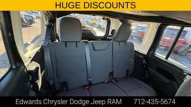 2026 Jeep Wrangler 4-Door Willys 4x4